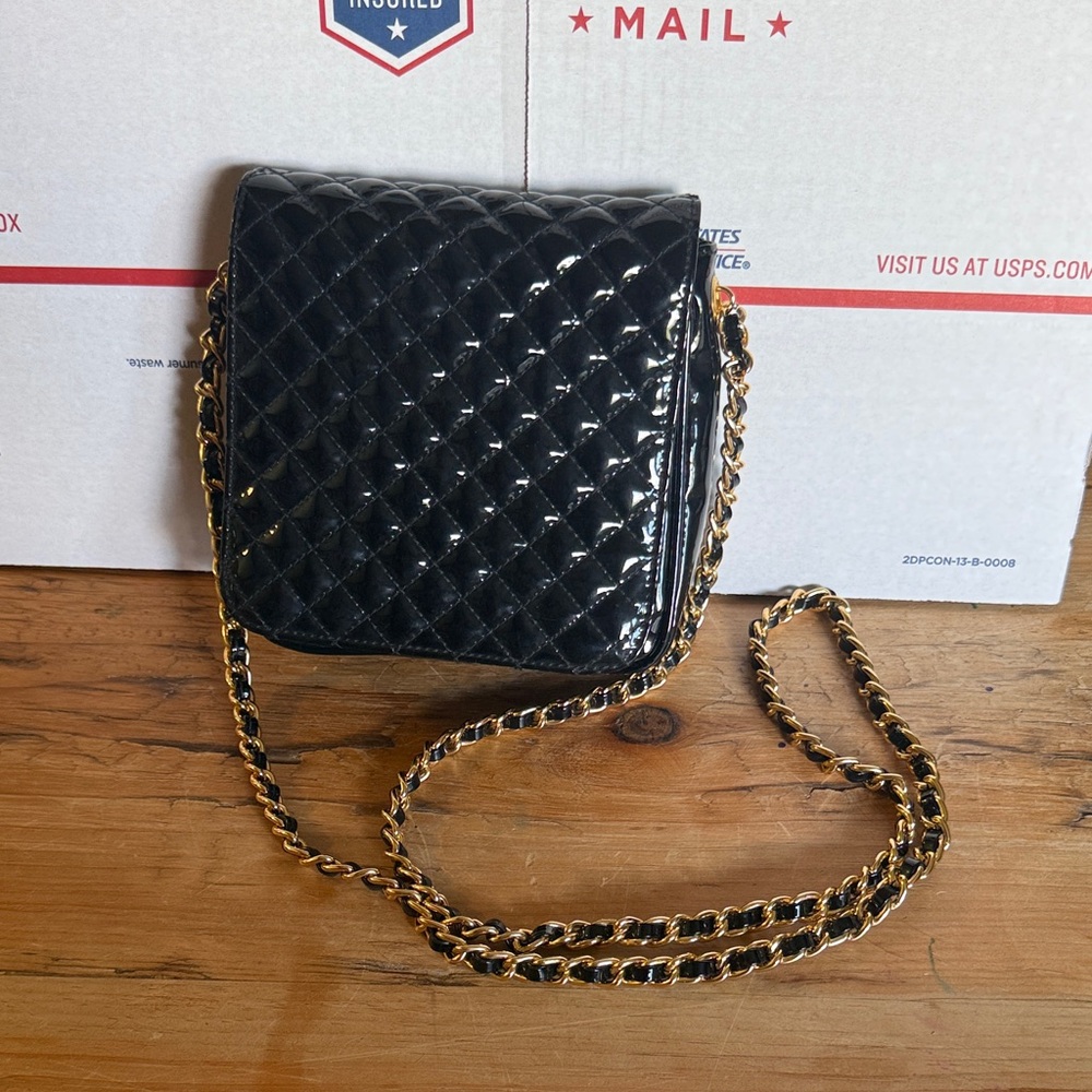 Vintage Amanda Smith Elegant Black Quilted Chain Bag